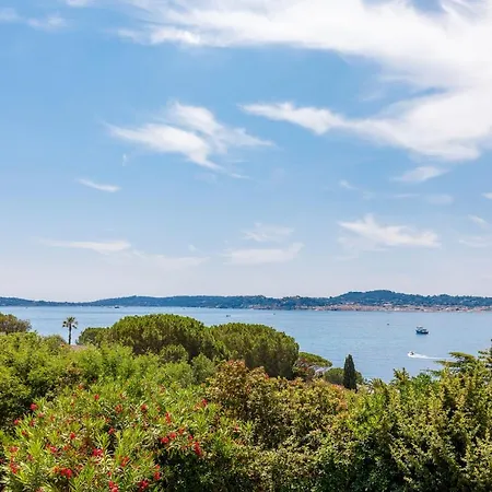 Les Trois Piliers Yourhosthelper * Sainte-Maxime